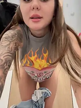 Alina_Vibe_Me squirt