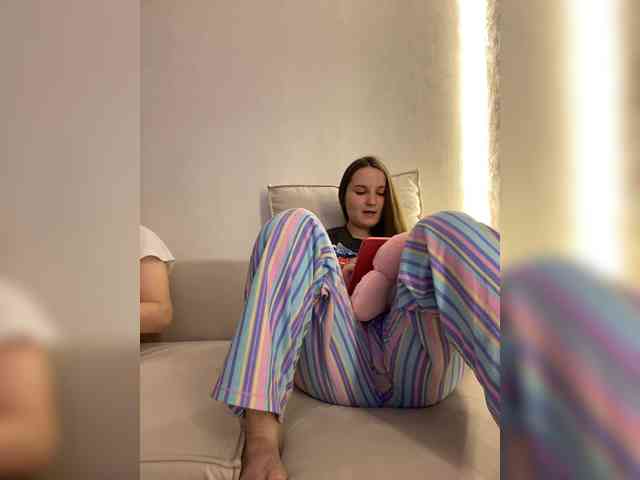 Annafirepussy reverse cowgirl camshow - 2023 August 18
