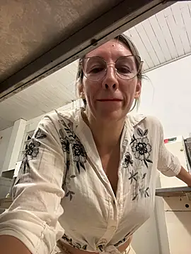 Gatitacarlita pussy play camshow - 13/03/2026