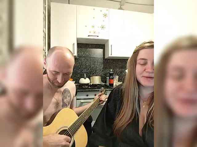 Innokentiy449 ass play show