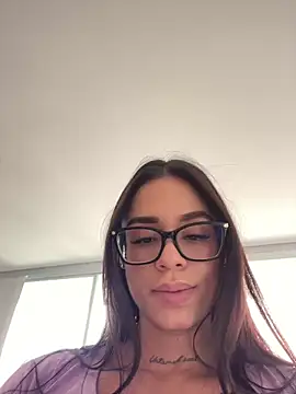 LaraHenao deepthroat