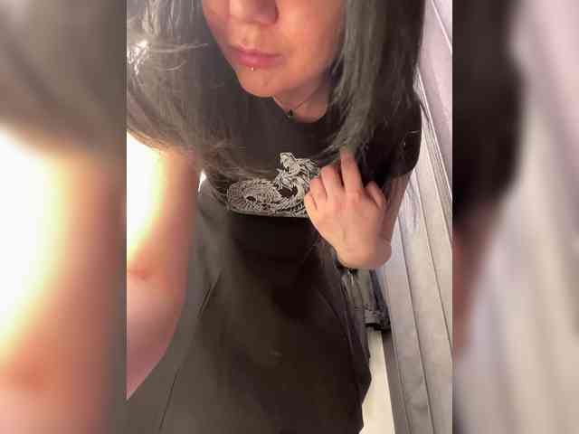 LiLCaTt tits and ass - 2023 April 07