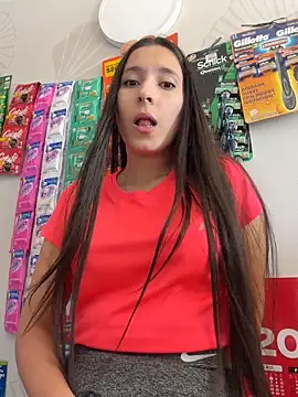 LittleDoll___ webcam