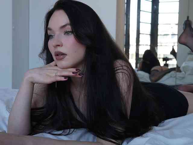 Merrimarina self squirt camshow