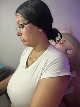 Miia__Taylor pussy play show - 02.08.2026