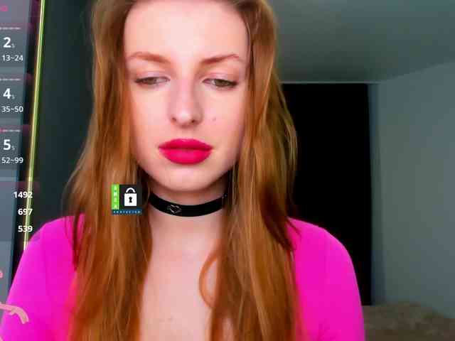 MissFentasy1 self squirt camshow