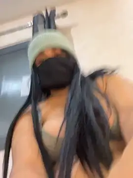 Nabila-hanouna crazyticket show - 2025/11/22