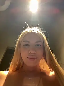 NewLale double blowjob show