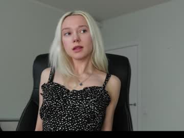 Agelina_summer tits and ass camshow - 07.17.2025