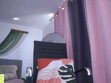 Alannathomson squirt show - 25-05-2023