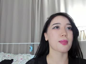 Amiliyan pussy camshow - 10.03.2023