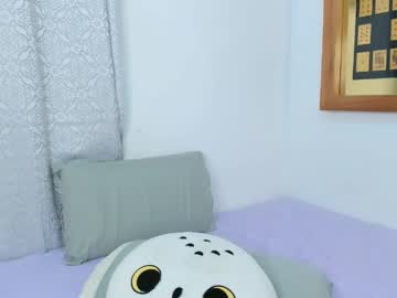 Annavalente_ with friend - 11.29.2023