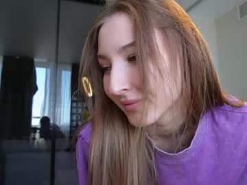 Annie_f0x self squirt camshow