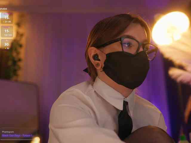 Arimass self squirt camshow