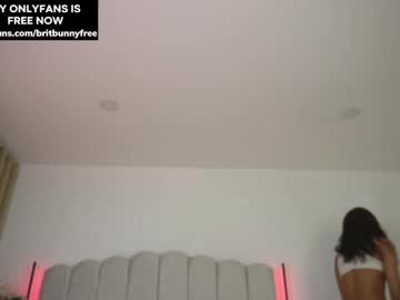 Camilitasu dildo show