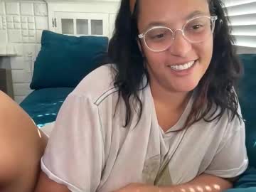 Dreamyriri ass play camshow - 16 April 2023