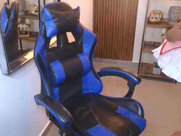 Kenya_buhle ass play show - 2023 November 18