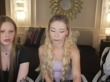 Kira0541 cum on face show