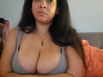 Love_raquel_xo pussy play