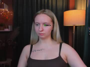 Mila_glow crazyticket