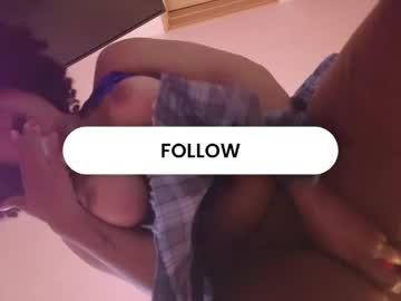 Natalia_curlyx pussy play