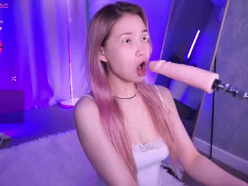 Nerdy_freyua dildo show