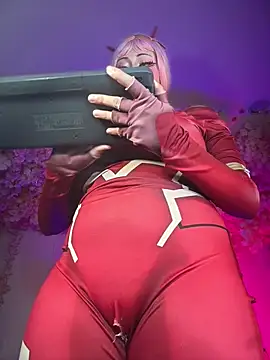 Seraphine23 ass play camshow - 08-28-2023