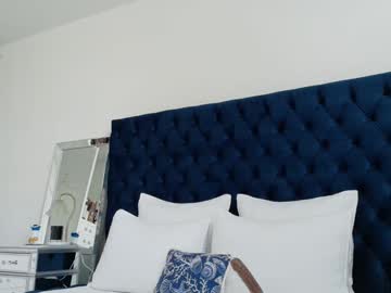 Theislandgirl lesbian show