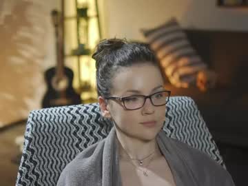 Tiffanyriox toy fun show