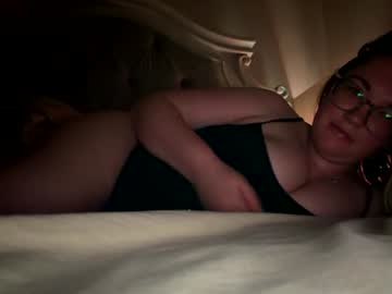 X_dreamgirl_x lesbian camshow